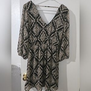 Elegant Black and Tan Patterned Dress. Lightweight, Elastic Waist